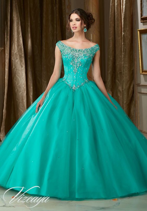 vestidos color aqua Archives | Ideas to decorate XV Quinceanera party From  Dresses Hairstyles, Tips, Invitations, Cakes, Decorations