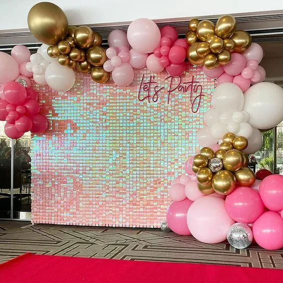 decoración rosa y dorado para cumpleaños