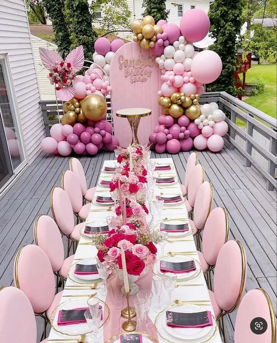 decoración rosa y dorado para cumpleaños