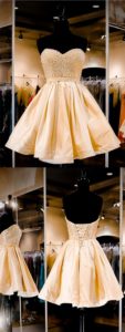 28 Diseños de vestidos de xv años cortos