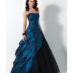 Diseños de vestidos para 15 color Azul Petróleo
