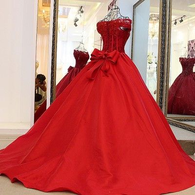 vestido de 15 años color rojo modernos