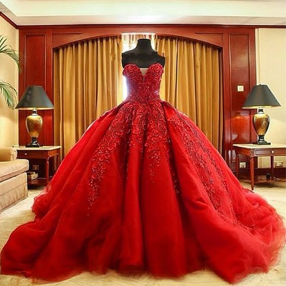 Vestidos de 15 años color rojo | Con +de 50 diseños vanguardistas