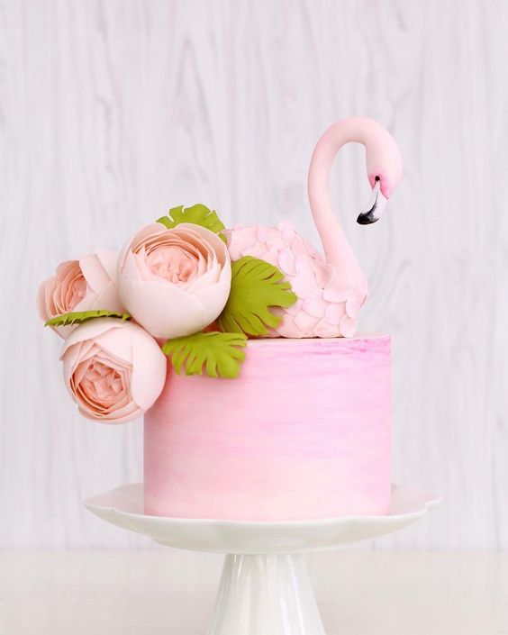 Pasteles para quinceañera temática de flamingo