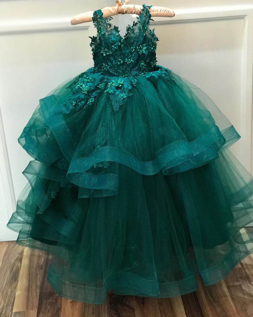 vestido de gala para niña para xv años con holanes