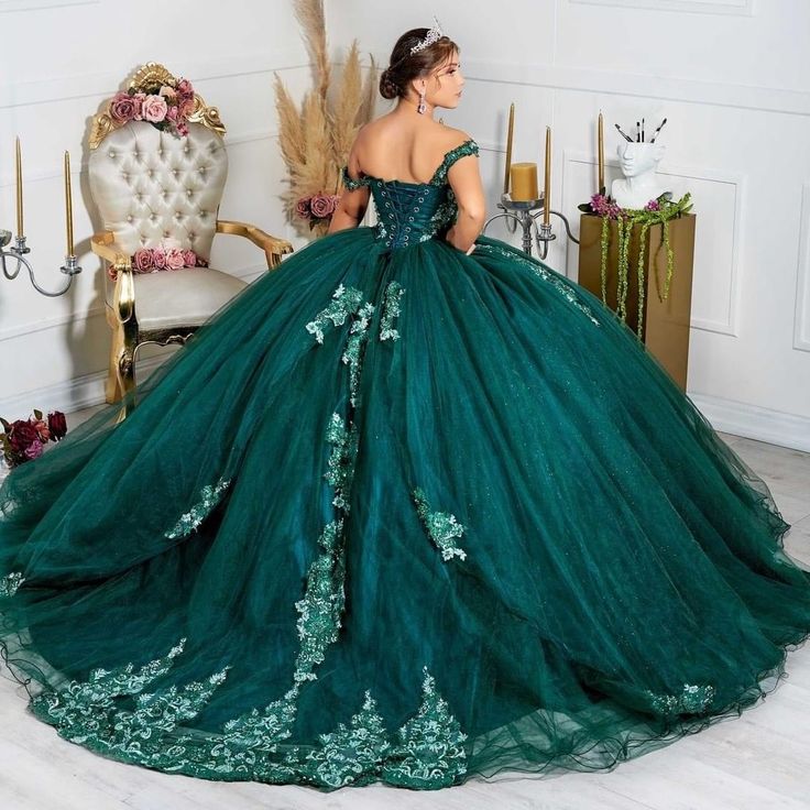 vestidos de xv anos en color verde esmeralda (3) - Ideas para mis 15