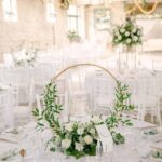 Ideas de centros de mesa con aros para boda