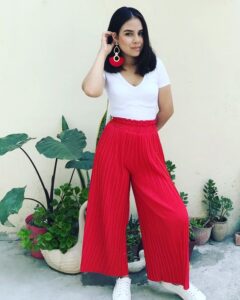 Outfits con pantalones rojos