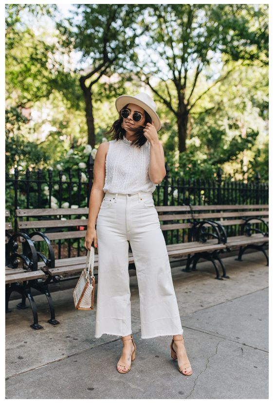Ideas de looks de verano con culottes blancos